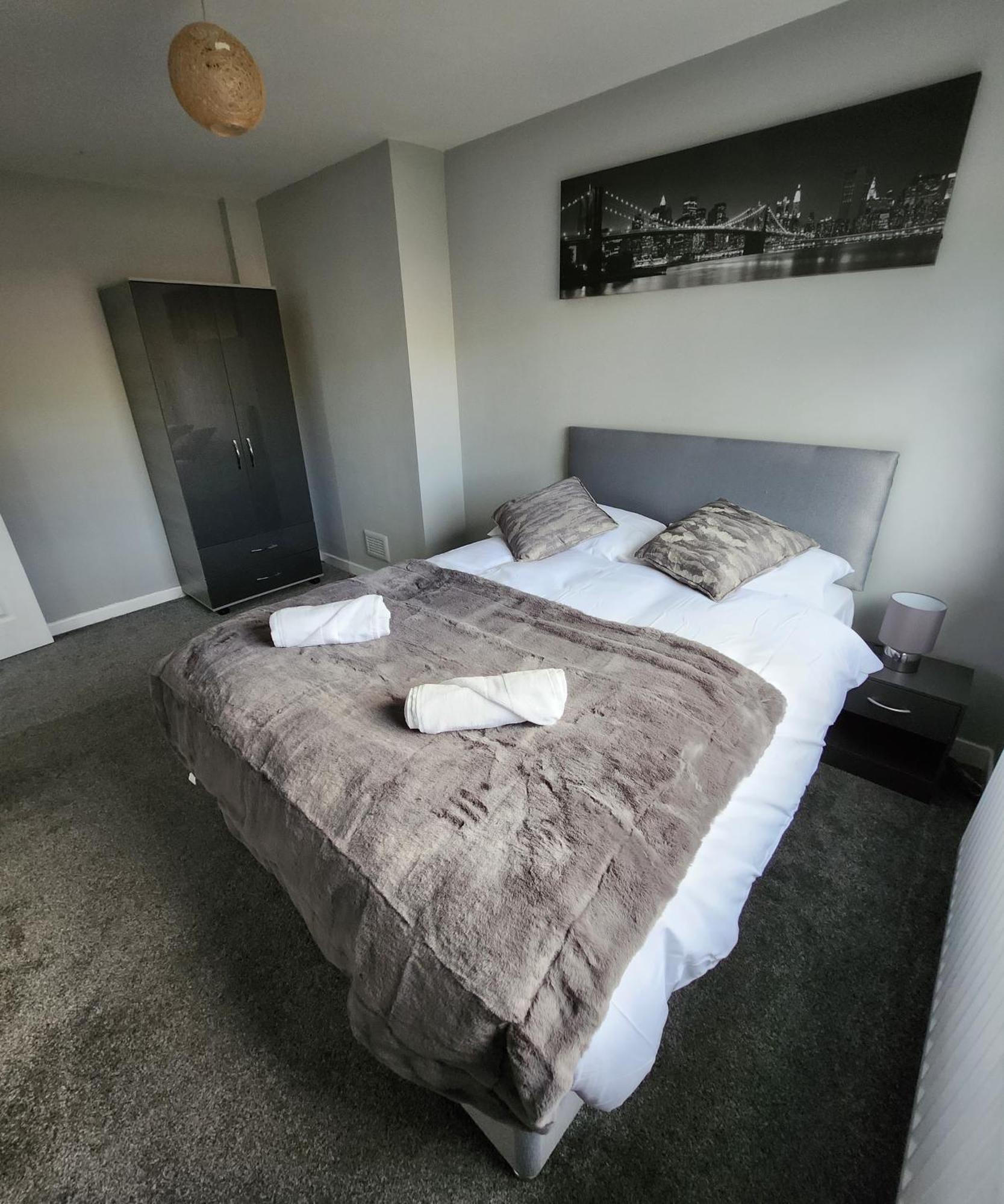 Fm Homes & Apartments 3 Bedroom Motherwell Exterior foto